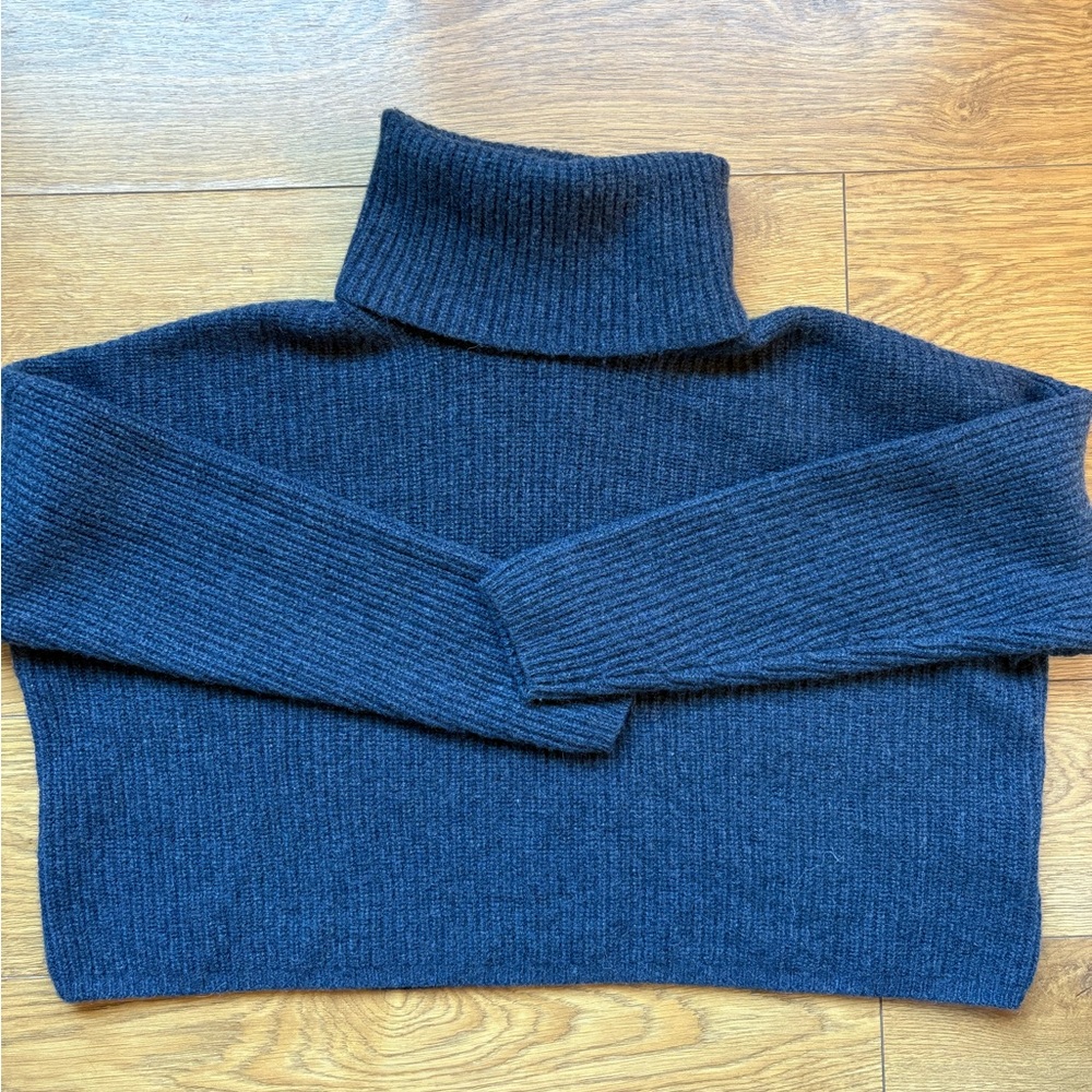 Madewell Women’s Cashmere Deep Blue Cropped Turtleneck Sweater